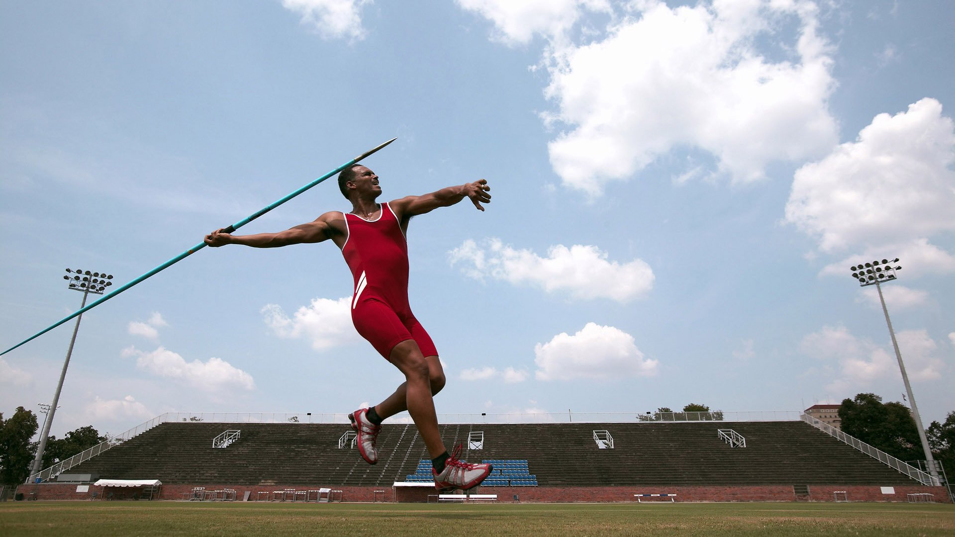 赛后专访：李明坦言“团队合作是获胜关键”，球员 李明